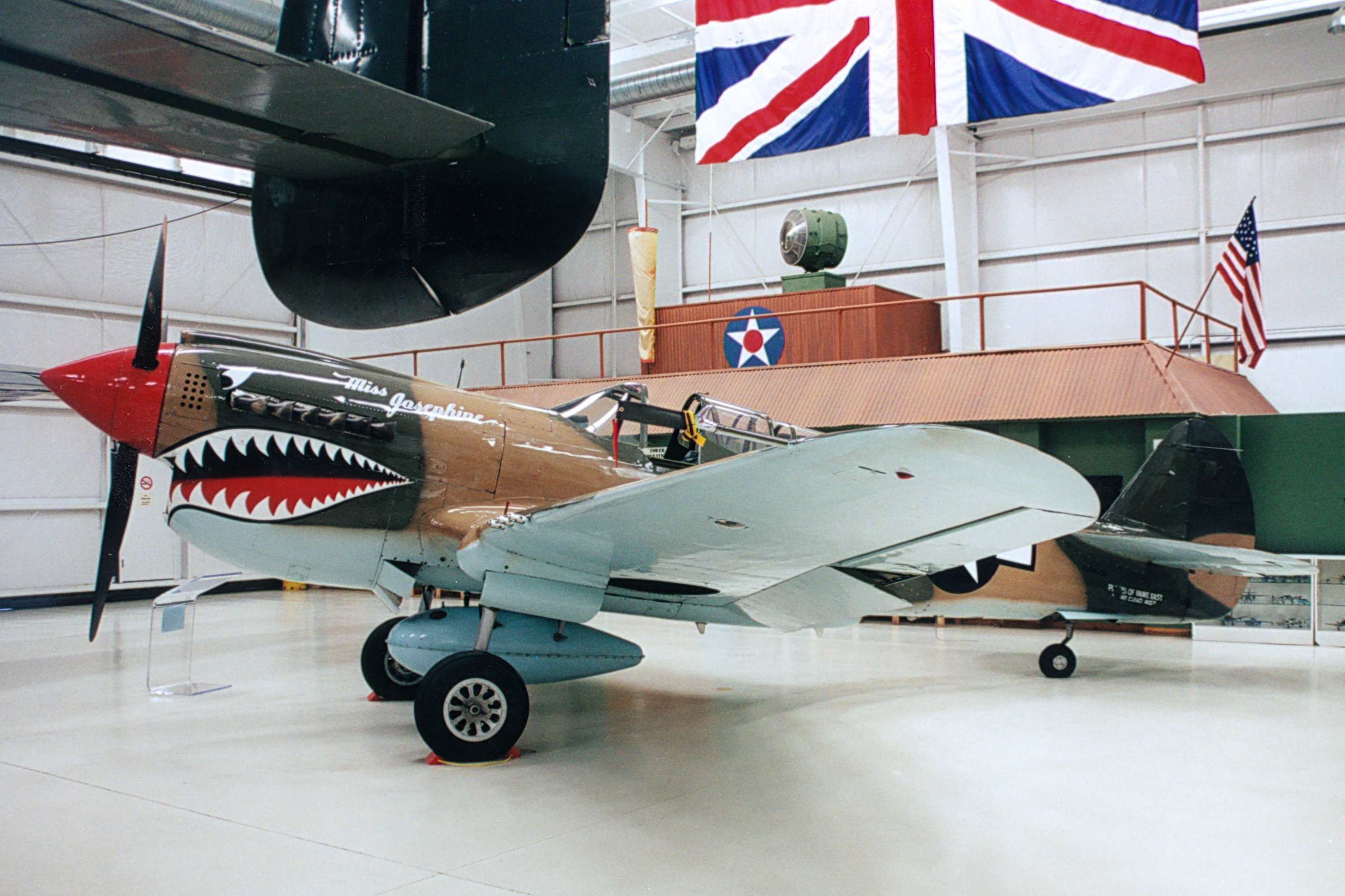 Curtiss-Wright P-40N Kittyhawk, Single-engine Single-seat Low-wing ...